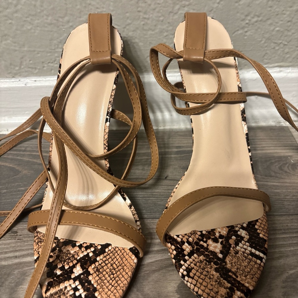Fashion Nova Tan and Brown Snakeskin Heels